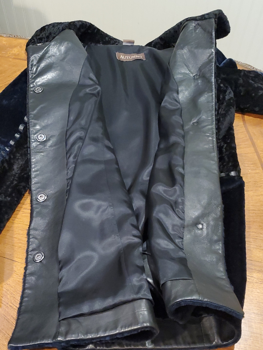 Autunno Shearling Fur Colorblock Jacket - Picture 12 of 14
